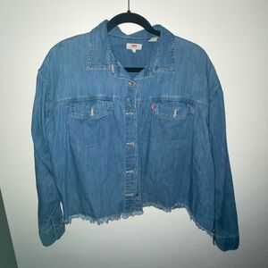 Levi's Cropped Lightweight Denim Jacket